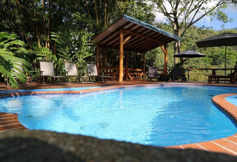 בית מלון כפרי Manoas