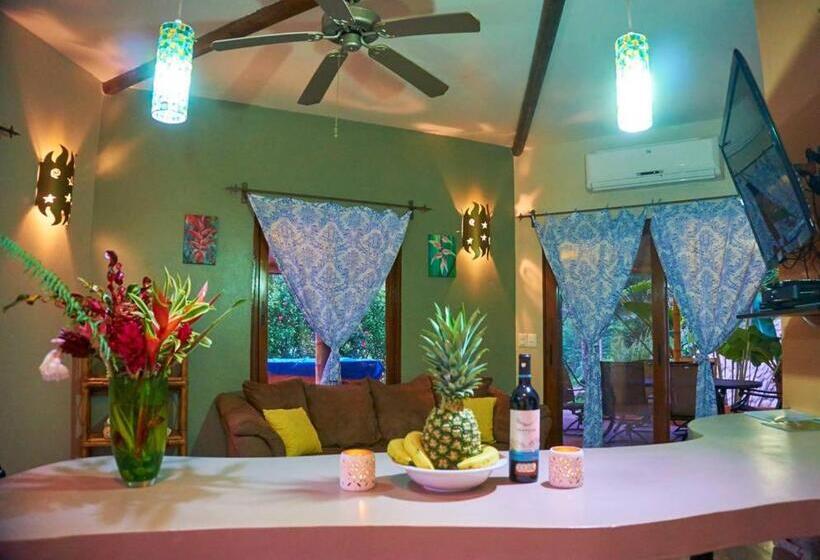 בית מלון כפרי Manoas