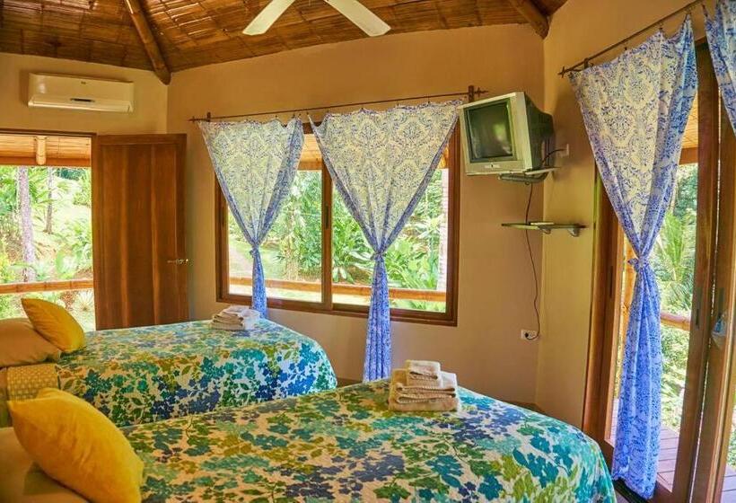 בית מלון כפרי Manoas