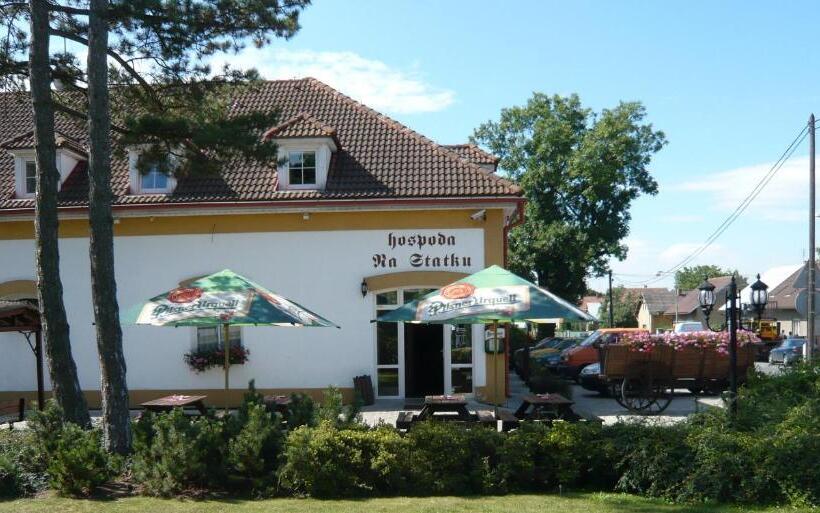 هتل Na Statku