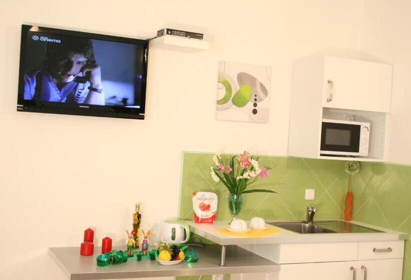 ホテル Na Vodách