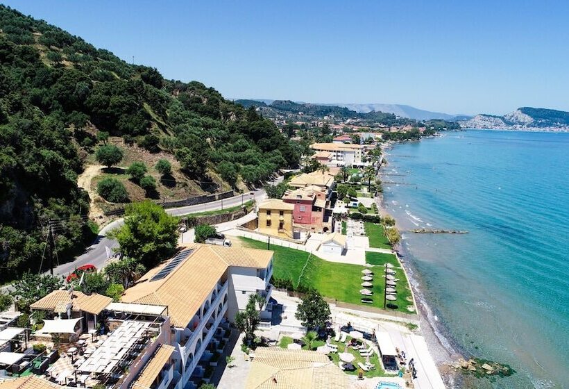هتل Nefeli Beach