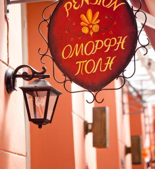 فندق Omorfi Poli