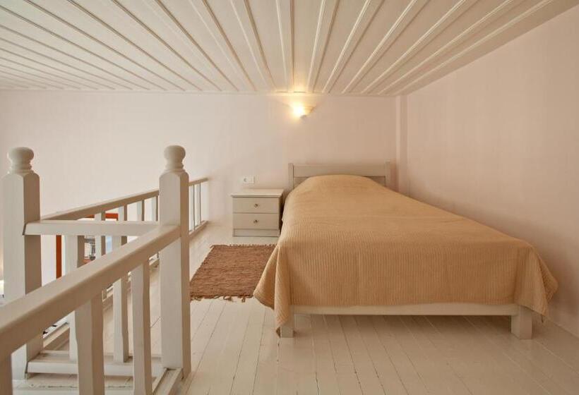 فندق Omorfi Poli