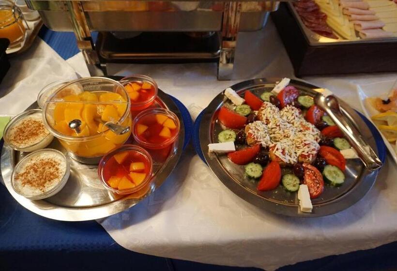 فندق Omorfi Poli