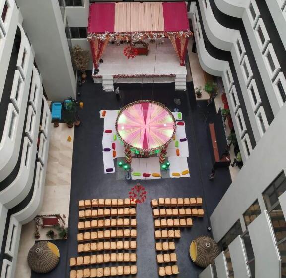 فندق The Fern Residency, Vadgaon Talegaon, Pune