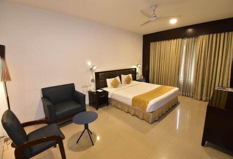 فندق The Fern Residency, Vadgaon Talegaon, Pune