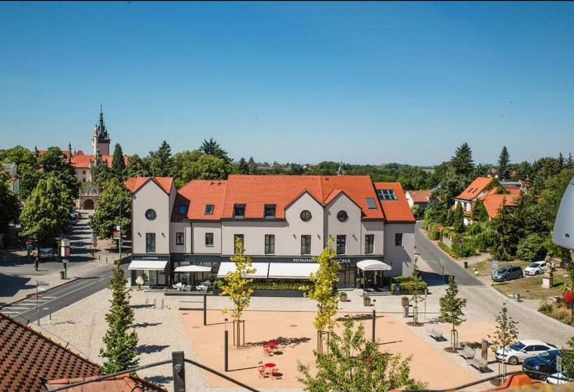 Szálloda Paloma Průhonice