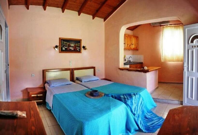 فندق Paradise Studios