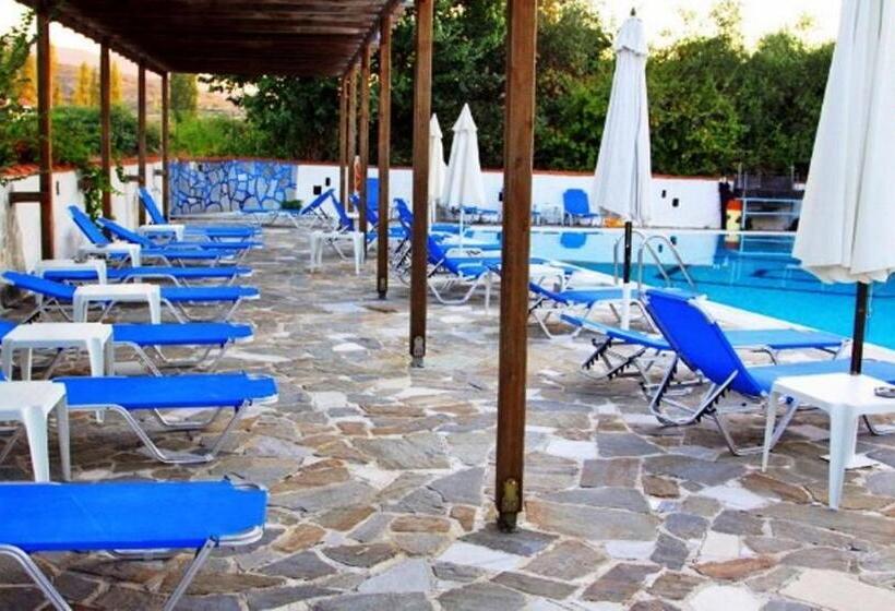 فندق Paradise Studios