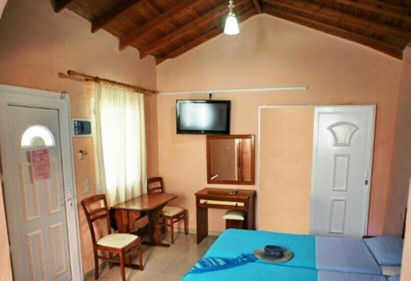 فندق Paradise Studios