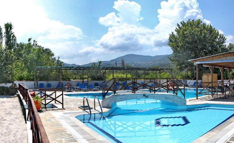 فندق Paradise Studios