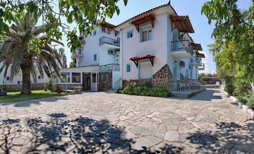 فندق Paradise Studios