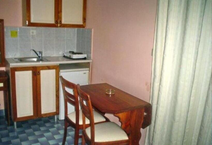 فندق Paradise Studios