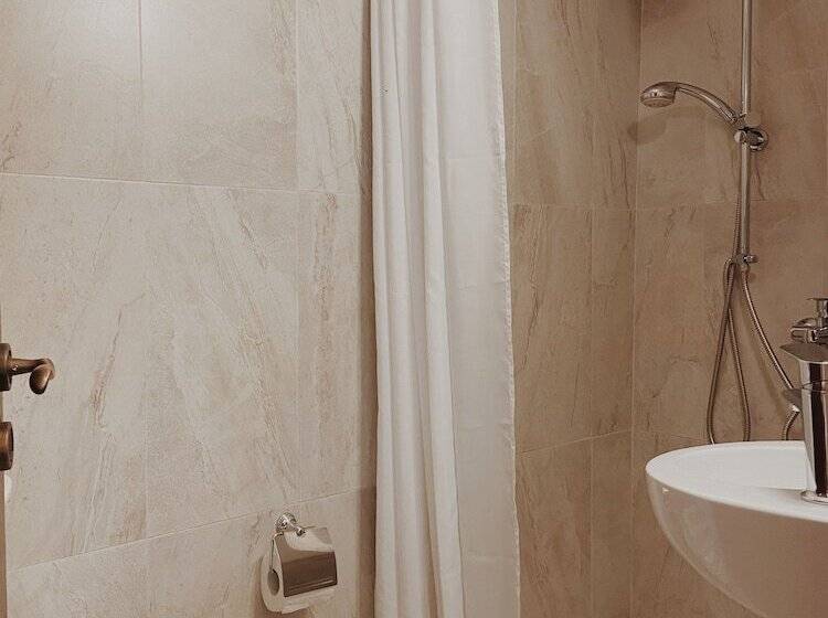 酒店 Five Seasons Pension