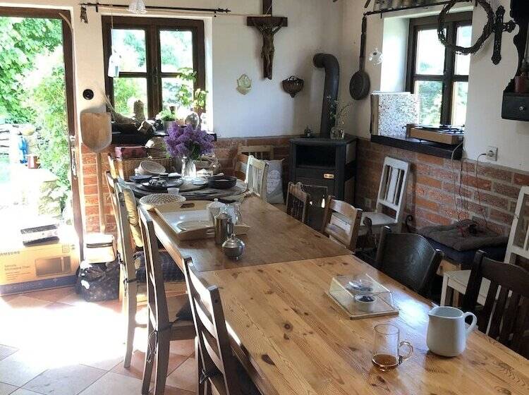 בית מלון כפרי Pension Laura