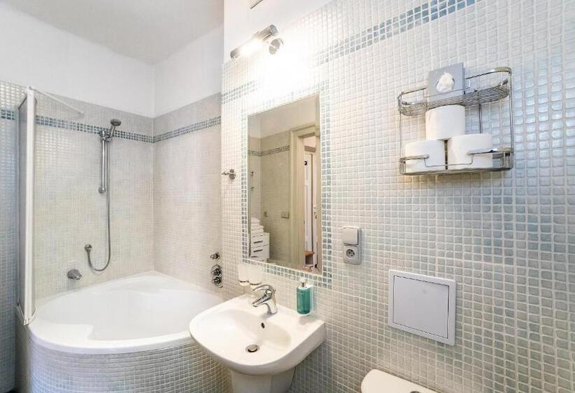 هتل Penzion Thalleruv Dum