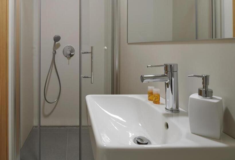 هتل Penzion Thalleruv Dum