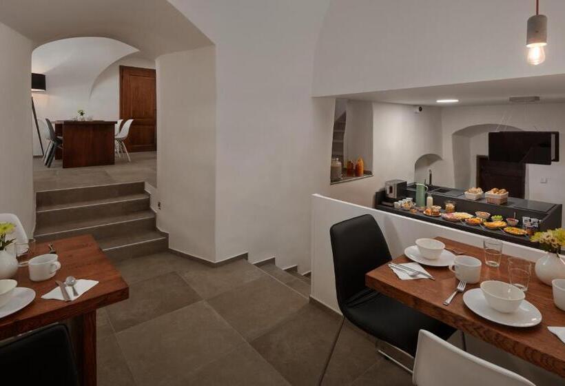 هتل Penzion Thalleruv Dum