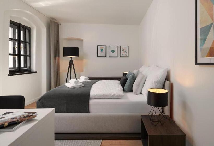 هتل Penzion Thalleruv Dum