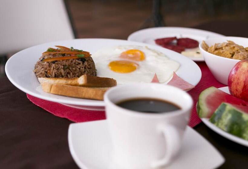 هتل Puntarenas Beach