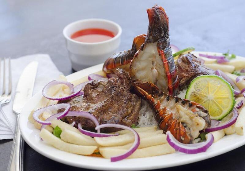 هتل Puntarenas Beach