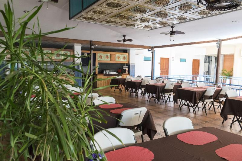 هتل Puntarenas Beach