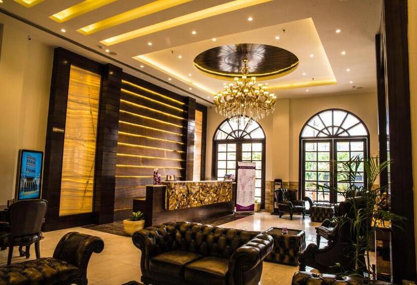 ホテル Regenta Central Amritsar