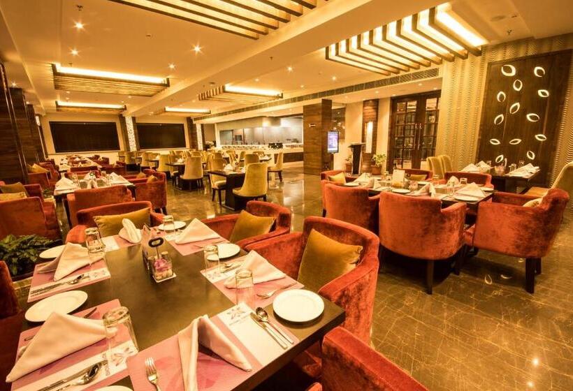 Отель Regenta Central Amritsar