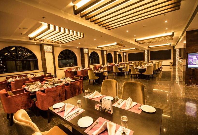 Отель Regenta Central Amritsar