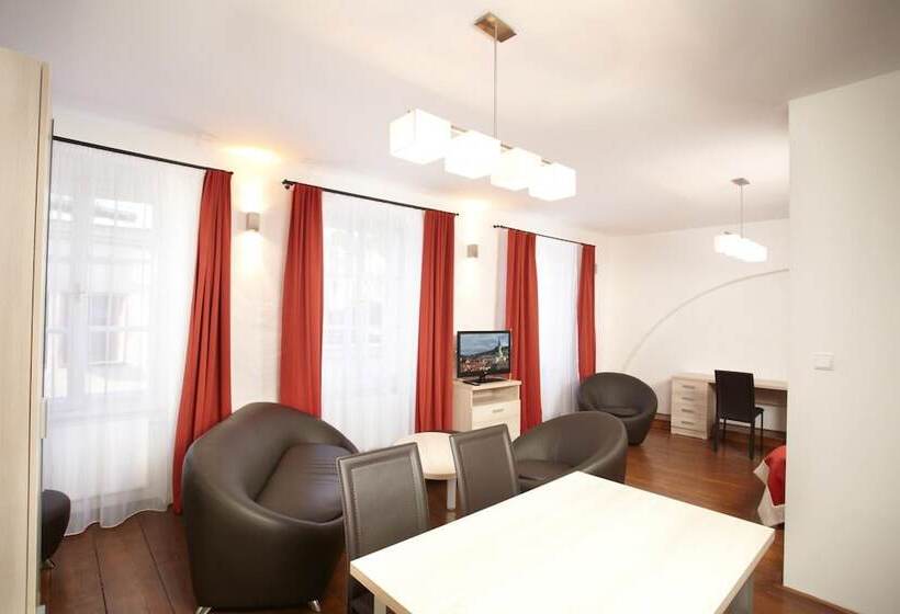 فندق Residence Muzeum Vltavinu