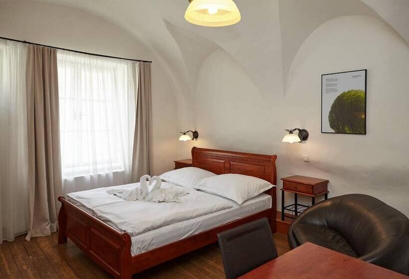 فندق Residence Muzeum Vltavinu