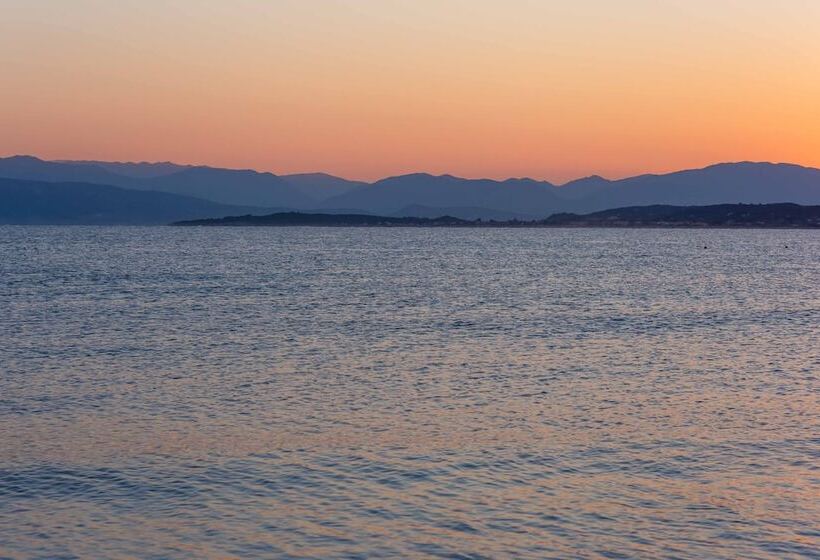 Отель Robolla Beach Apart