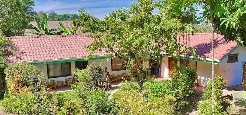 호텔 Samara Pacific Lodge