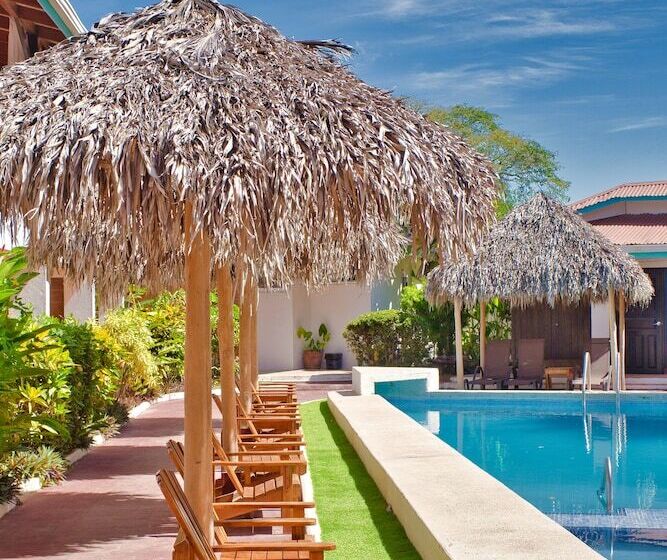 호텔 Samara Pacific Lodge