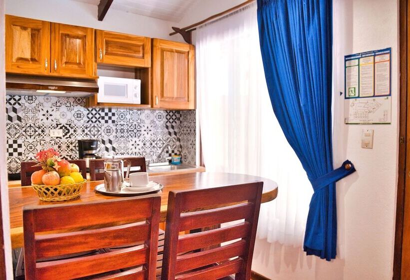 호텔 Samara Pacific Lodge