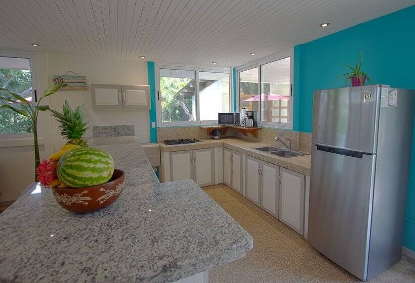 호텔 Samara Pacific Lodge