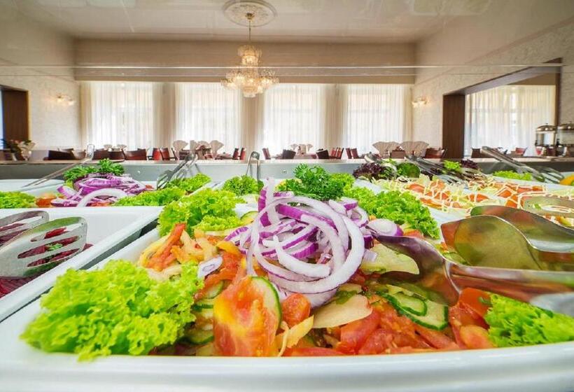 בית מלון כפרי Savoy Spa & Kur