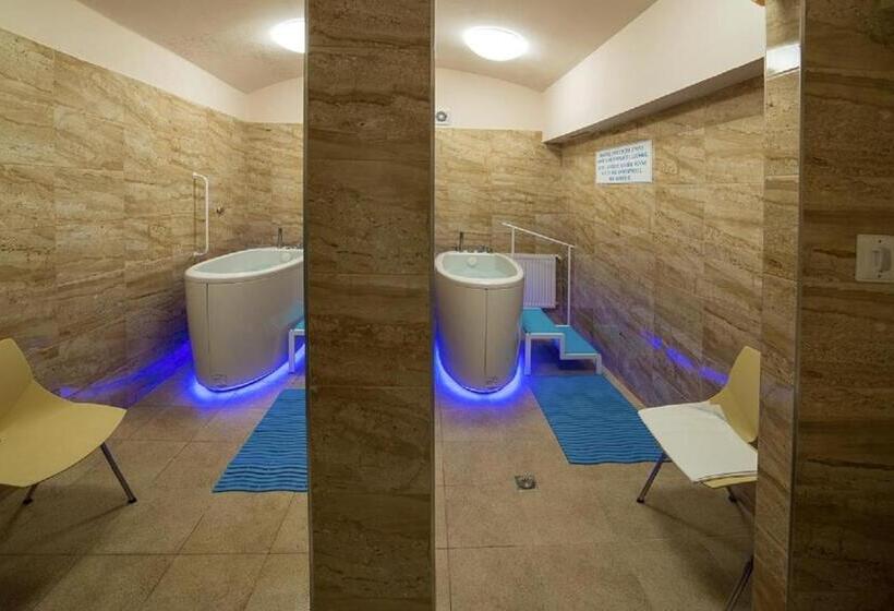 هتل Savoy Spa & Kur