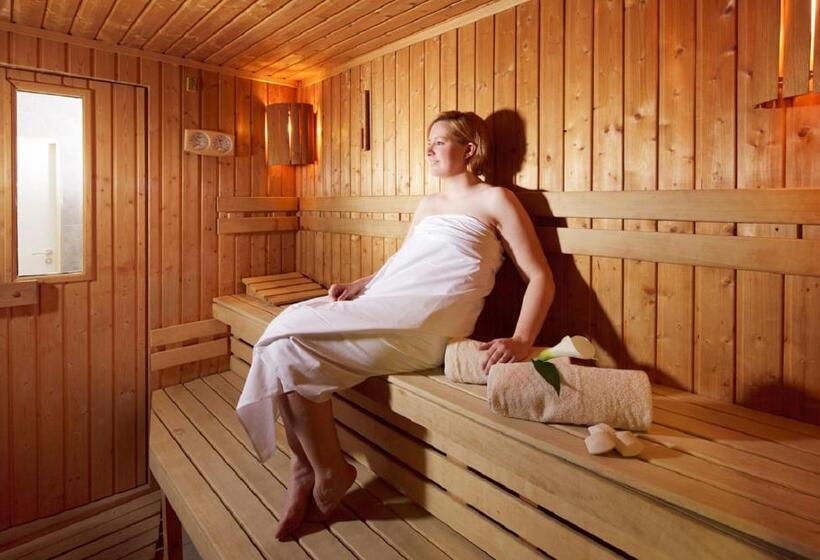 בית מלון כפרי Savoy Spa & Kur