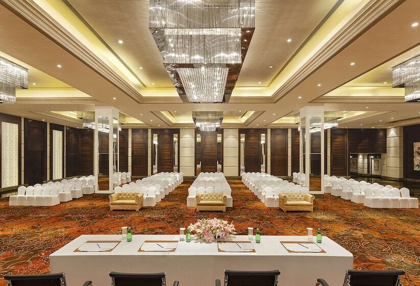 בית מלון כפרי Seyfert Sarovar Premiere Dehradun