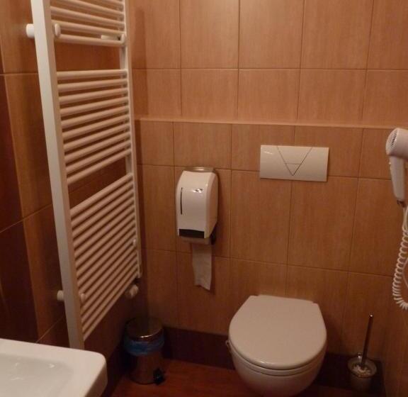 ホテル Steak Restaurant Penzion Country Saloon