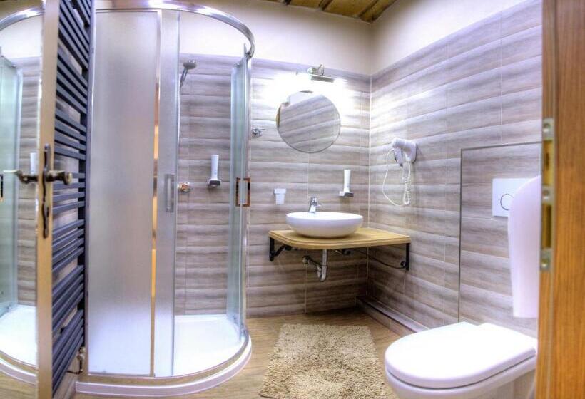 ホテル Steak Restaurant Penzion Country Saloon