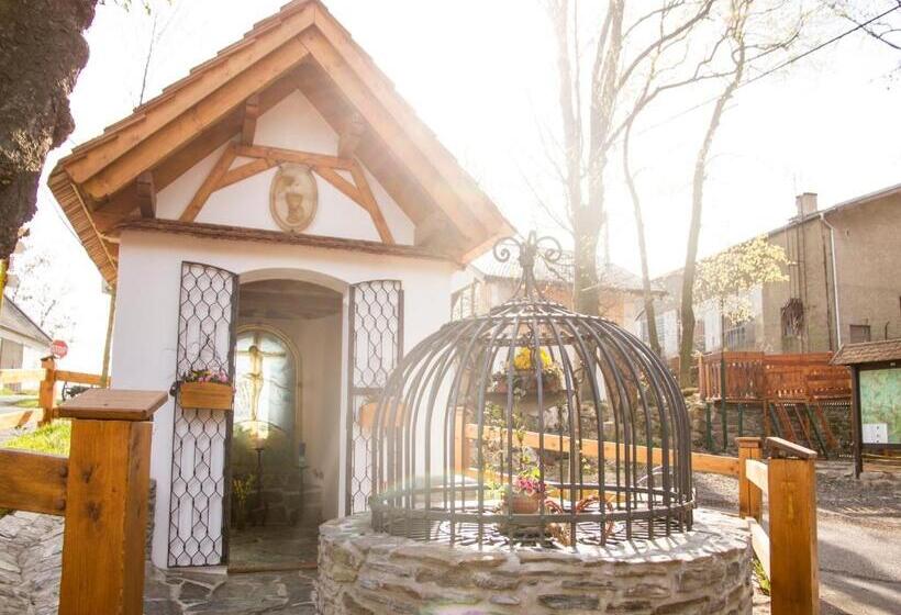 ホテル Steak Restaurant Penzion Country Saloon