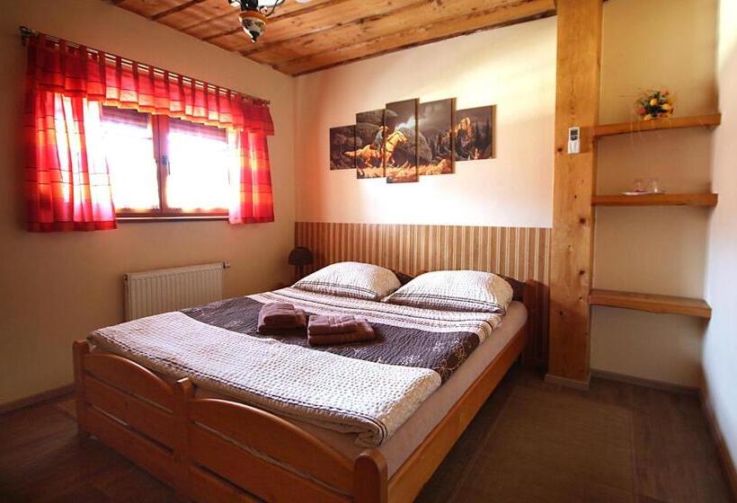 هتل Steak Restaurant Penzion Country Saloon