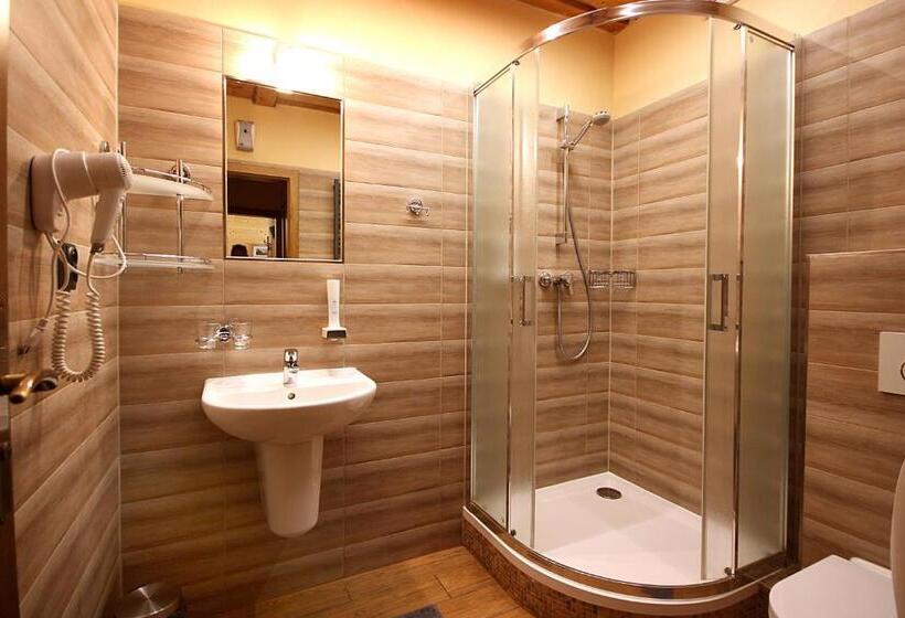 ホテル Steak Restaurant Penzion Country Saloon