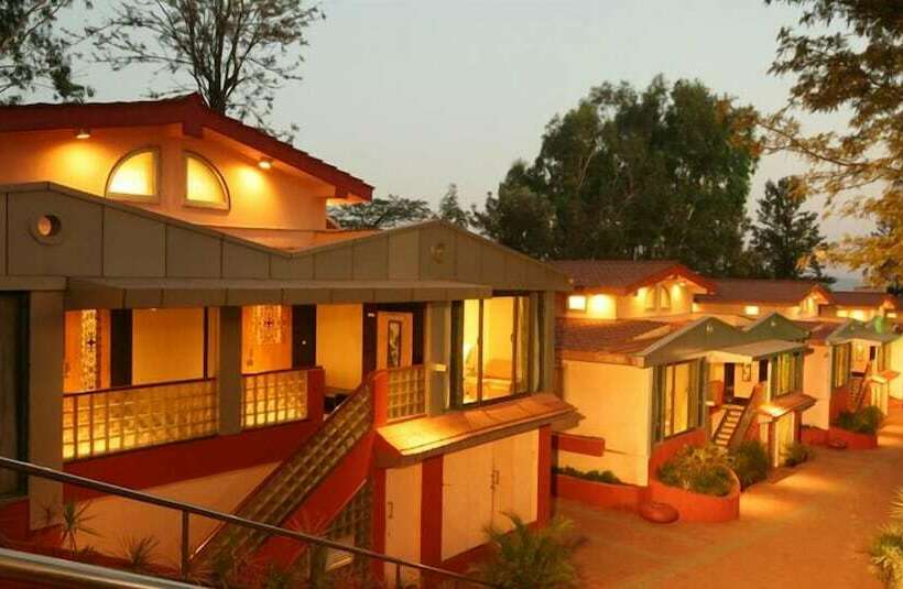 בית מלון כפרי Summer Plaza Resort