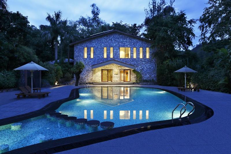 בית מלון כפרי Taj Corbett Resort And Spa Uttarakhand
