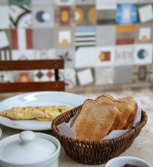 هتل The Lot Boutique