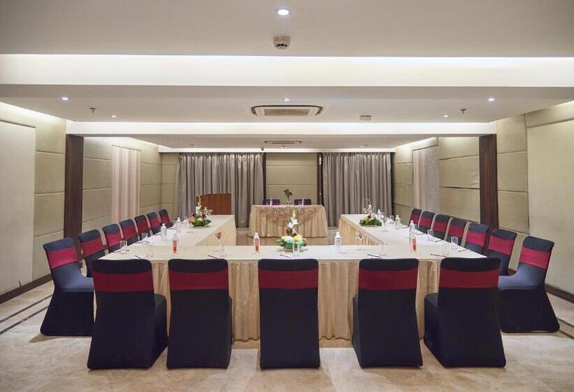 ホテル The P L Palace Agra